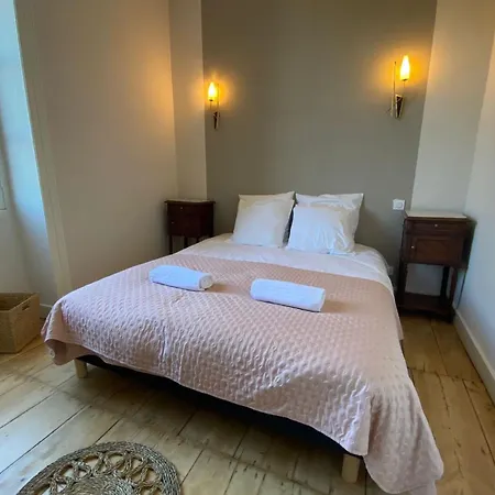 Holiday home Belle De En Plein Coeur D'alvignac Alvignac
