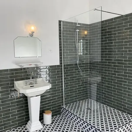 Belle De En Plein Coeur D'alvignac Holiday home *