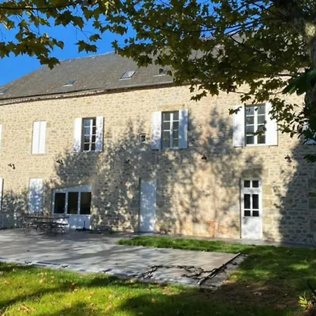 Belle De En Plein Coeur D'alvignac Holiday home *